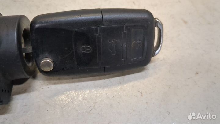 Замок зажигания Volkswagen Touran, 2006