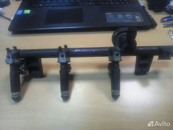 Топливная форсунка Renault Logan