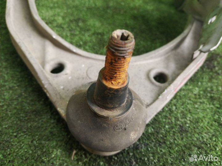 Рычаг верхний audi Q7 4LB BUG 2006 Перед. Прав