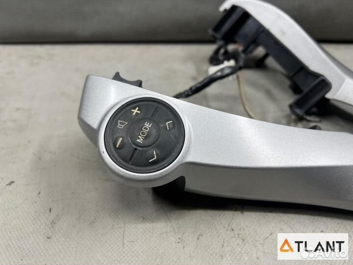 Кнопки на руль toyota prius