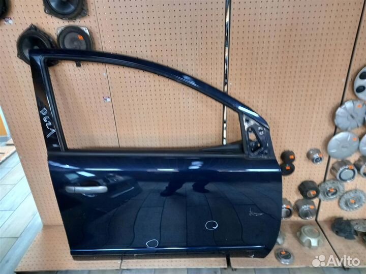 Дверь передняя правая nissan note E11