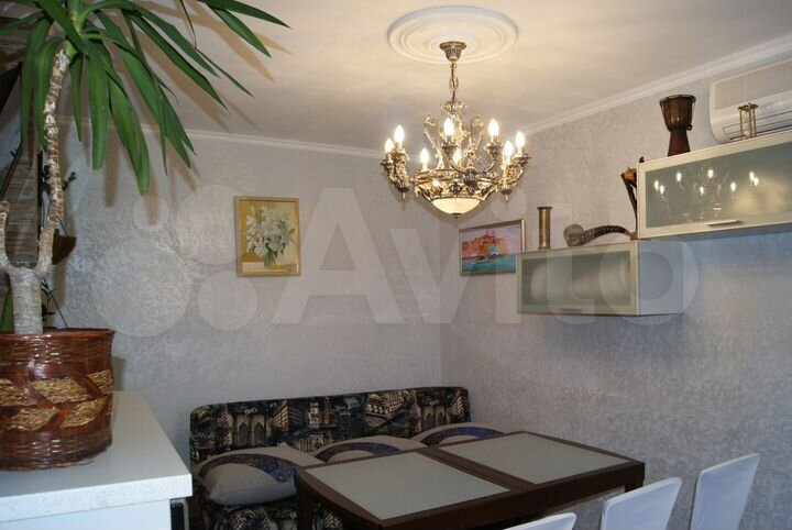 2-к. квартира, 60 м², 4/4 эт.