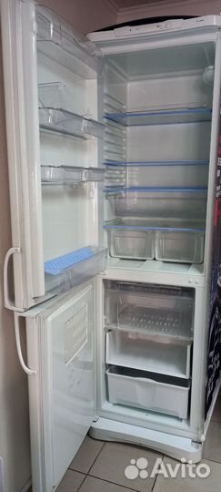 Холодильник Indezit