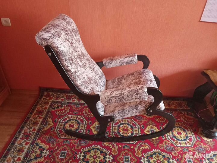 Перетяжка мягкой мебели