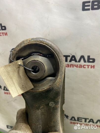 Рычаг задний задний правый Mitsubishi Lancer 9