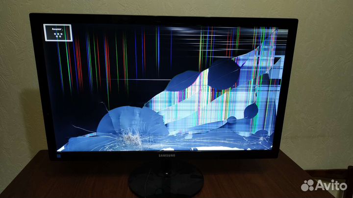 Монитор samsung 27 (разбит экран)