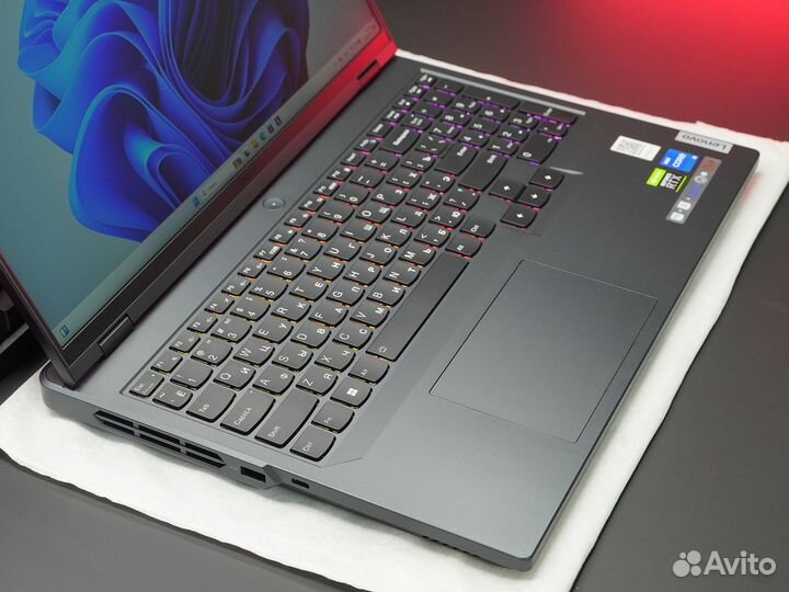 Ноутбук Lenovo Legion 5 Pro RTX 4050 / i5-13500HX