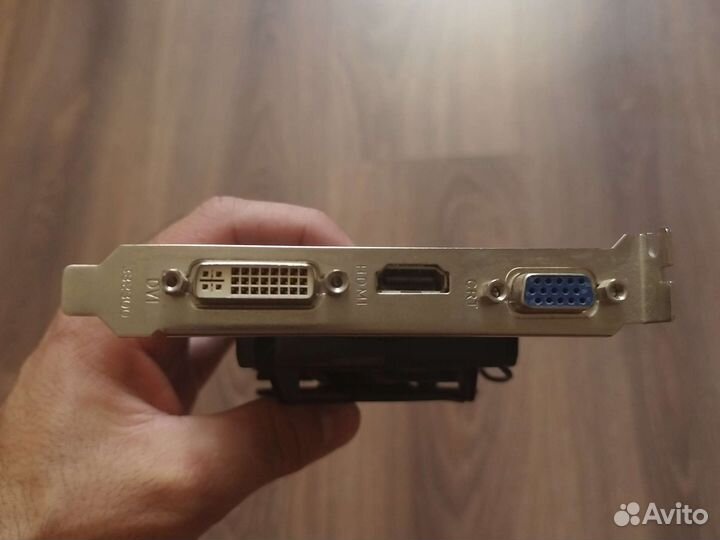 Видеокарта Sapphire AMD Radeon HD 5670 512мб