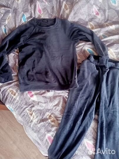 Спортивный костюм женский