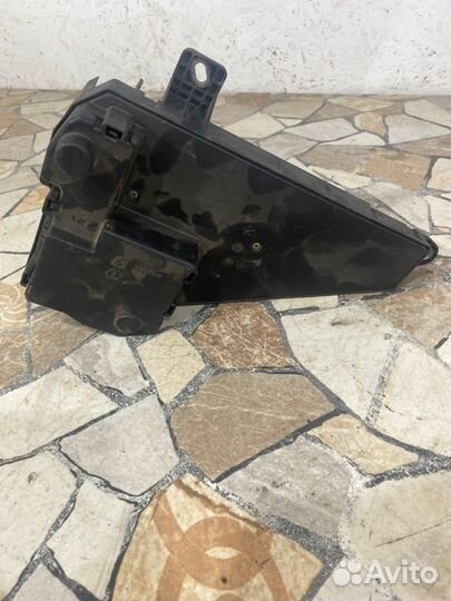 Блок предохранителей Bmw 530I седан 3.0 (N52B30AF)