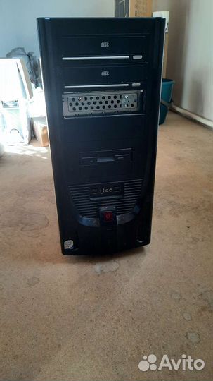 Intel core 2 quad, 4gb, hd 4770 512mb, ssd 120