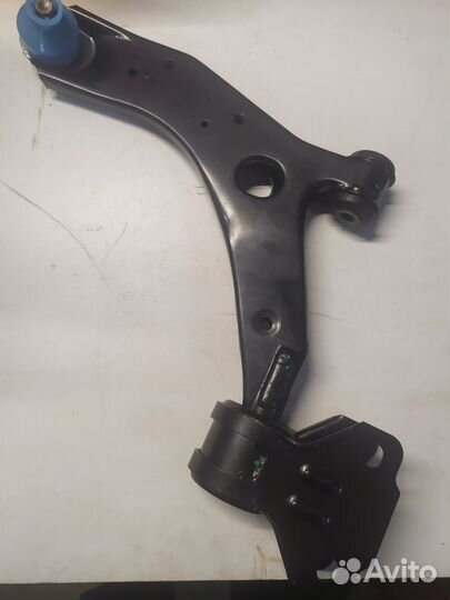 Рычаг передний левый нижний Мазда 3 (BL) 2009-2012