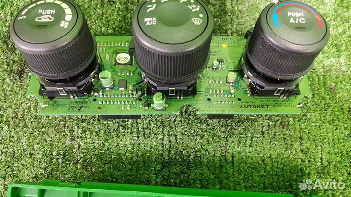 Панель управления отопителя KIA Sorento 1 (BL, JC