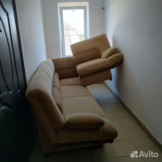 Угловой диван бу