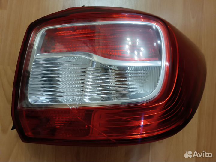 Фонарь задний правый renault logan 2
