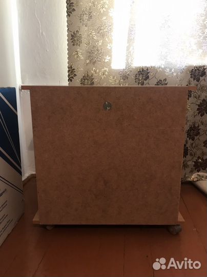 Тумба под телевизор