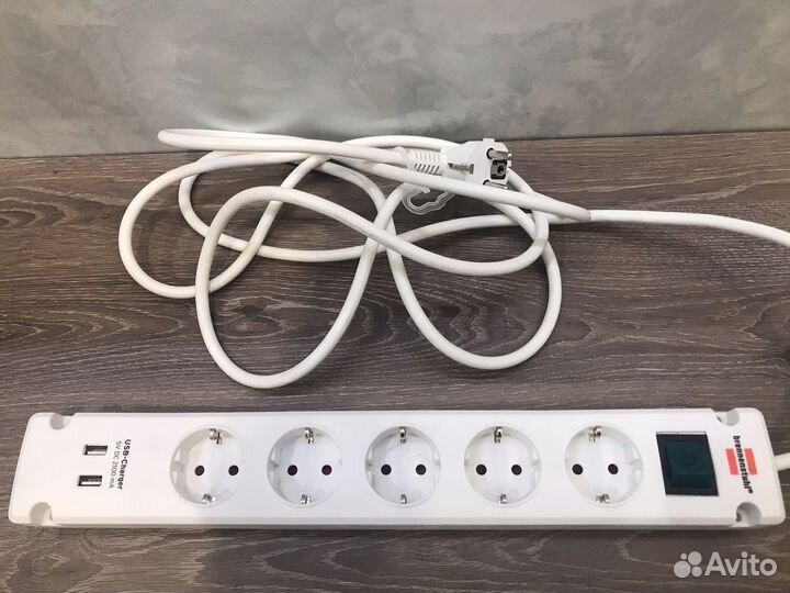 Удлинитель на 5 розеток, 2 USB, 3 метра, Германия