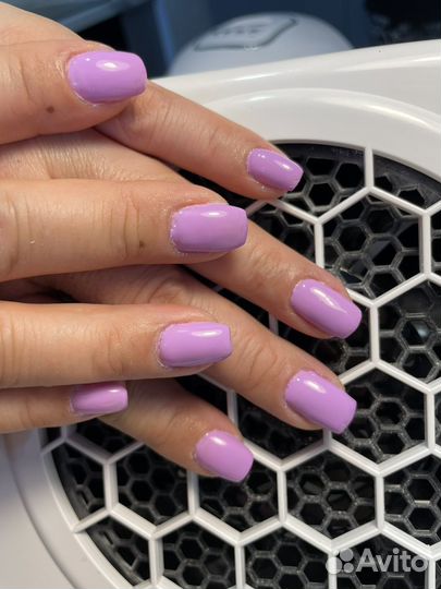 Модель на маникюр