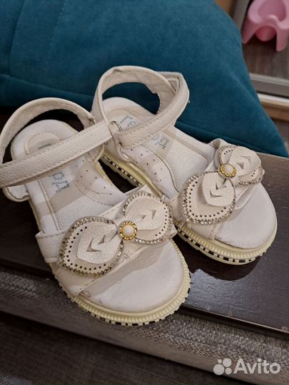Сандали для девочки