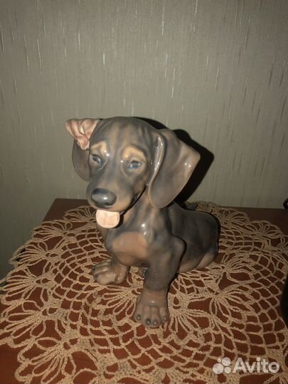 Фарфоровая статуэтка Дания