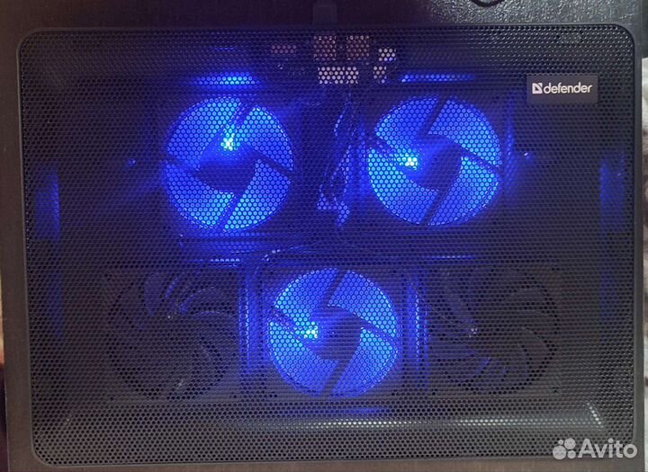 Подставка с охлаждением для ноутбука