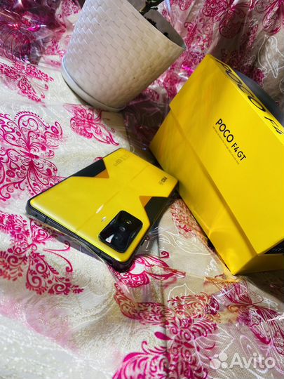 Xiaomi Poco F4 GT, 12/256 ГБ