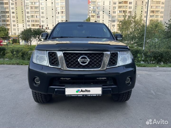 Nissan Pathfinder 2.5 AT, 2010, 176 500 км