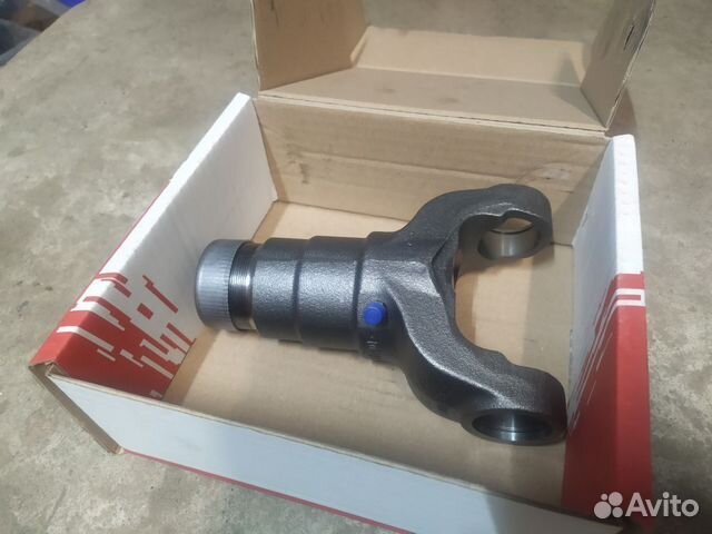 Вилка карданного вала Volvo BL71