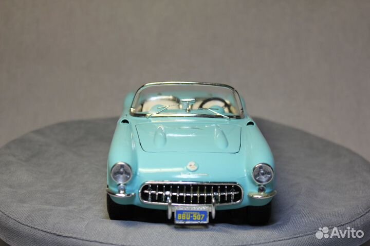 Модель chevrolet corvette 1957 Bburago