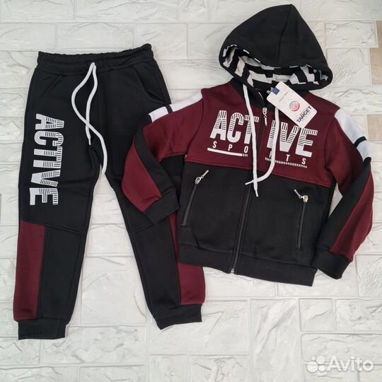 Спортивный костюм новый