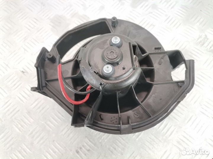 Моторчик печки для Audi A6 C6 4F0820020A