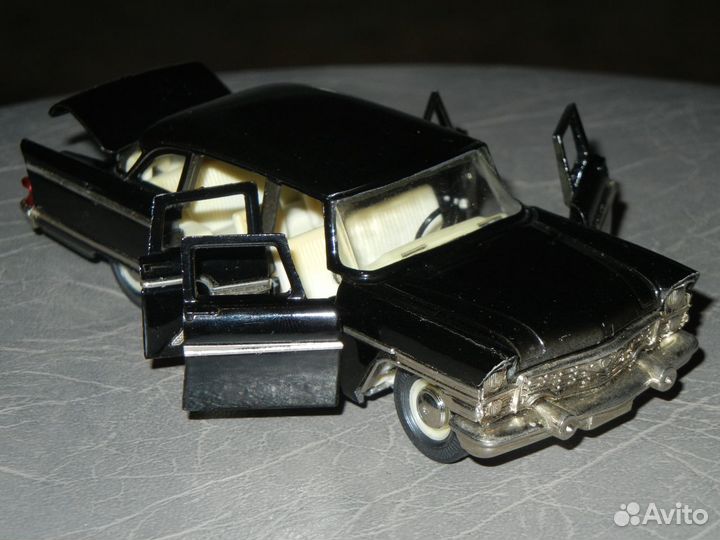 Модель автомобиля Чайка