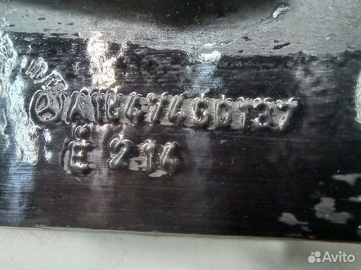 Петля крышки багажника задняя Mercedes-Benz Ml