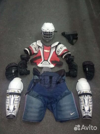 Хоккейная форма,экипировка