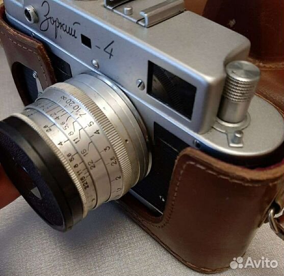 Плёночный фотоаппарат зоркий 4
