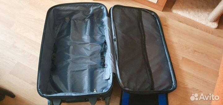 Чемодан на колесах большой