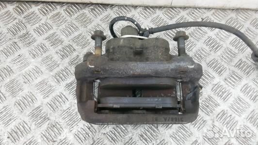 Суппорт тормозной передний левый land rover range rover 3 (3BA04K701)