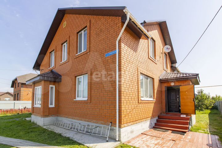 Дом 175,5 м² на участке 15 сот.