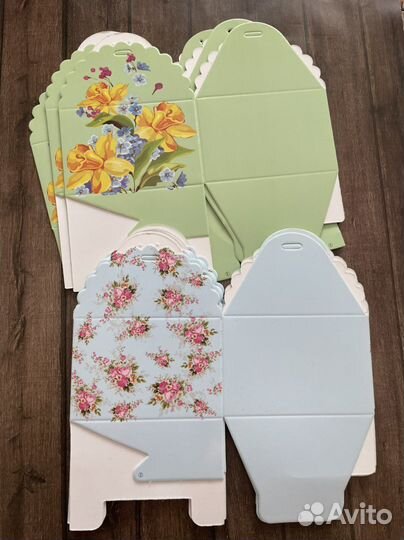 Коробка упаковочная подарочная