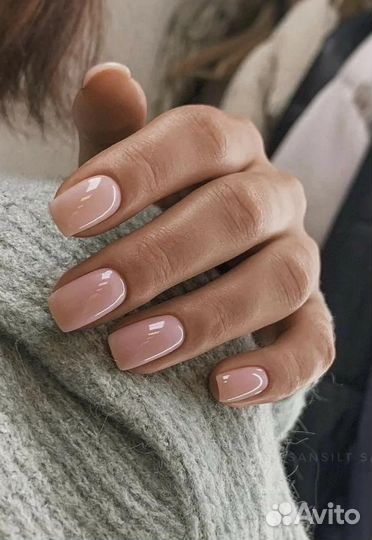 Маникюр/педикюр на Метелева