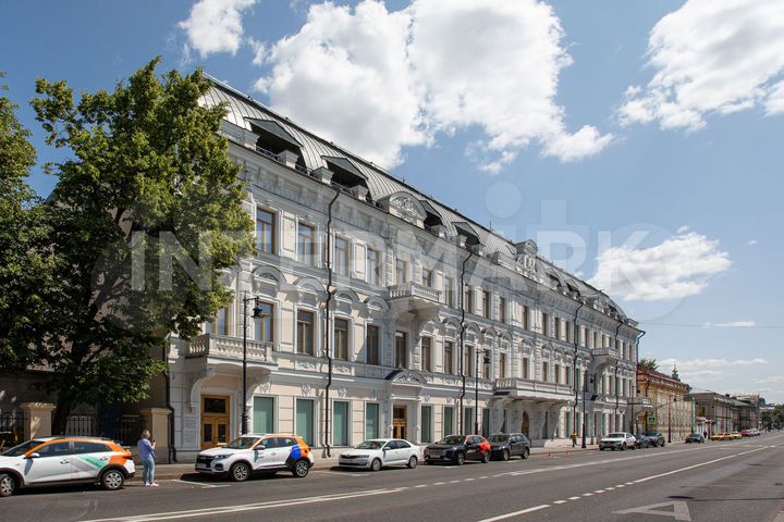 Продам торговое помещение, 369.87 м²