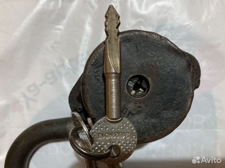 Замок навесной