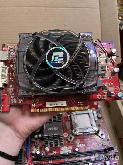 Материнская плата с процессором и памятью