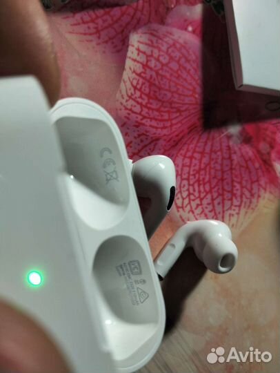 Наушники apple airpods pro wireless Charging Case