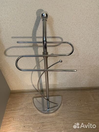 Вешалка напольная