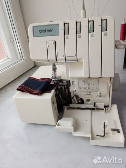 Оверлок Brother Lock 925