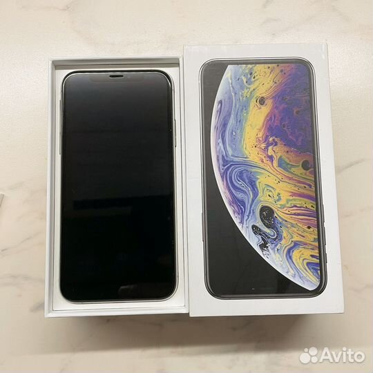 iPhone Xs, 64 ГБ