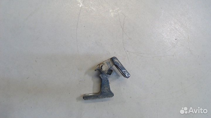 Петля двери Volkswagen Jetta 6, 2016