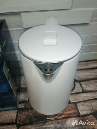 Чайник Весна SP320 Новый