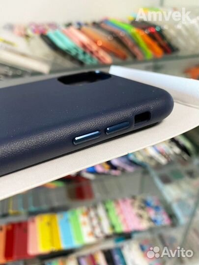 Чехол на iPhone 11 